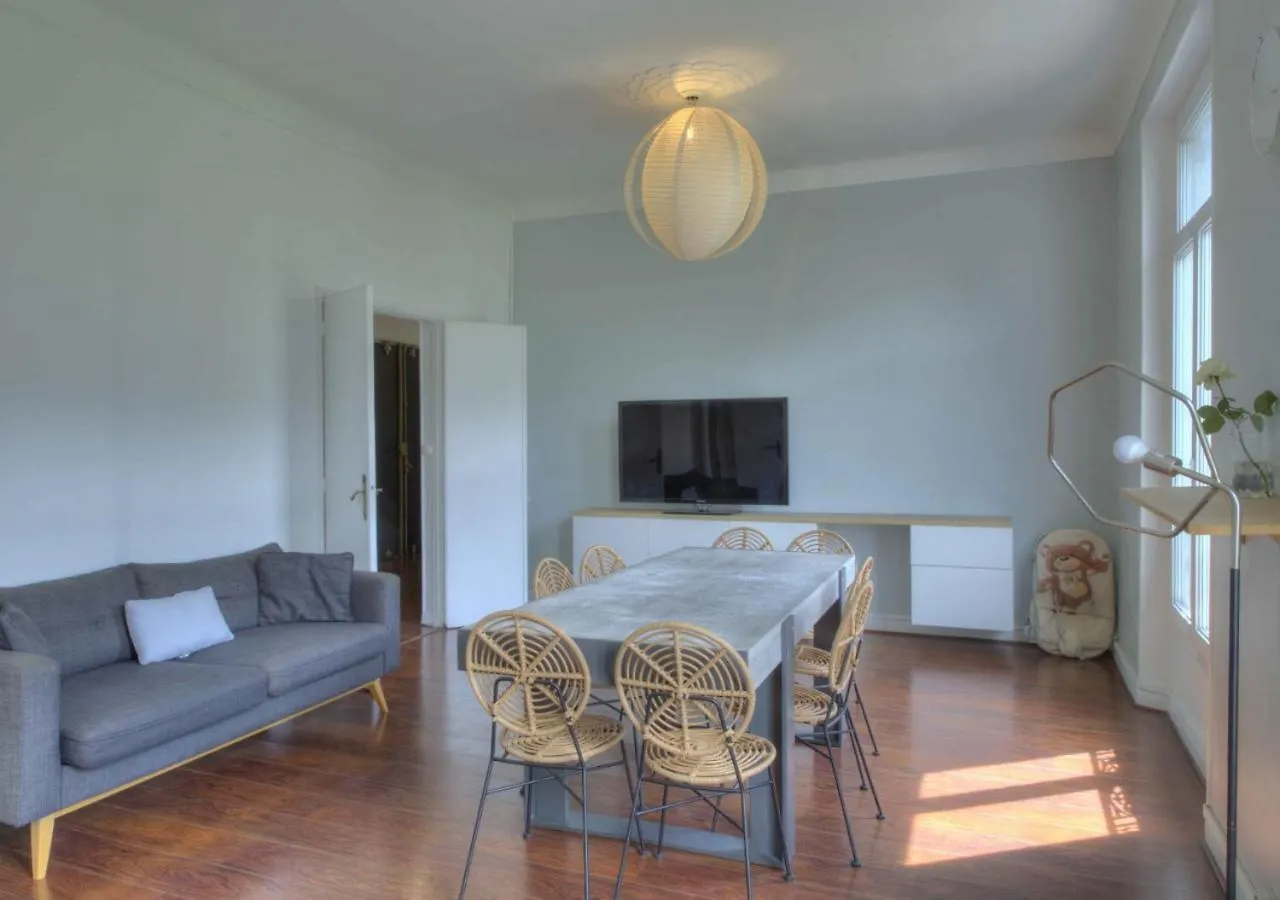 Appartement De Caractere Avenue Du Prado 4 Chambres Marseille